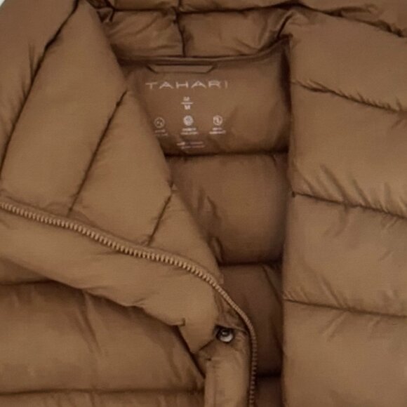 Tahari Ladies' Asymmetrical Puffer Jacket, Tan NEW WITH TAGS - Picture 9 of 9